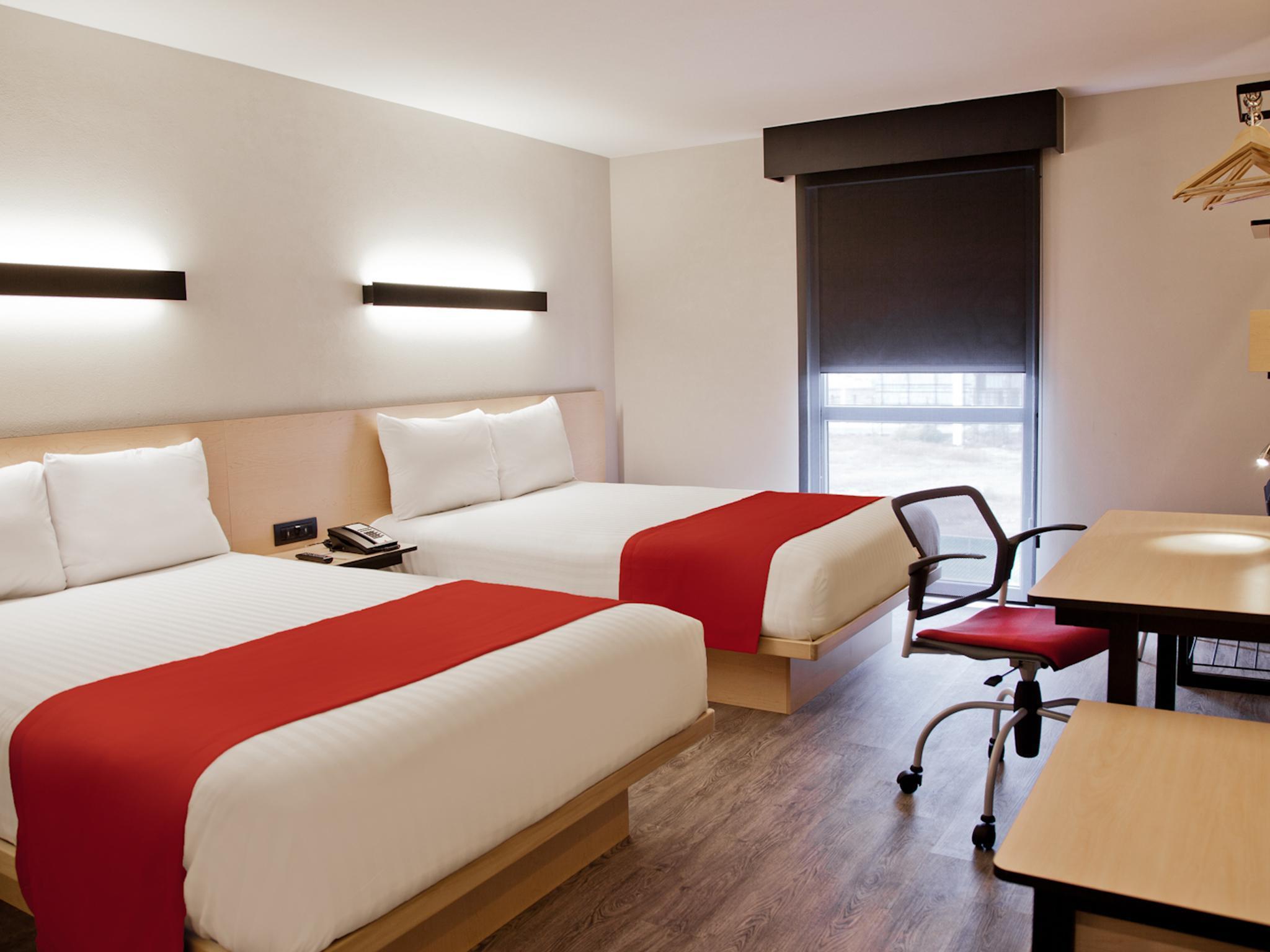 City Express By Marriott Salamanca Exterior foto